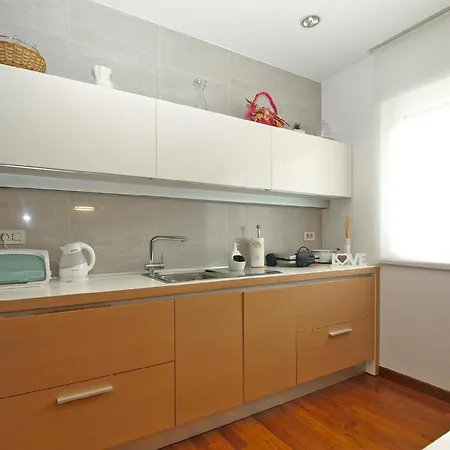 Mit Privatpool Fuer 8 Personen Ca 150 Qm In Pula-fondole, Istrien Istrische Riviera Holiday home